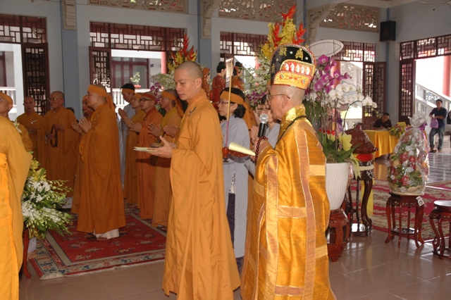 TP. HCM: Các phái đoàn viếng tang lê ĐLHT Thích Từ Nhơn ngày thứ nhất