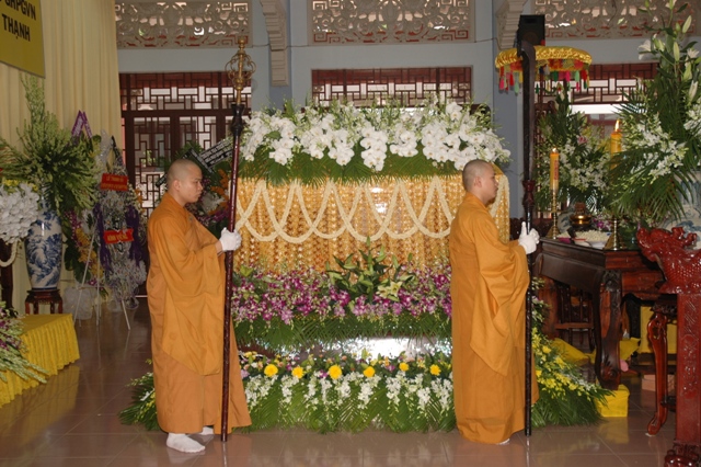 TP. HCM: Các phái đoàn viếng tang lê ĐLHT Thích Từ Nhơn ngày thứ nhất