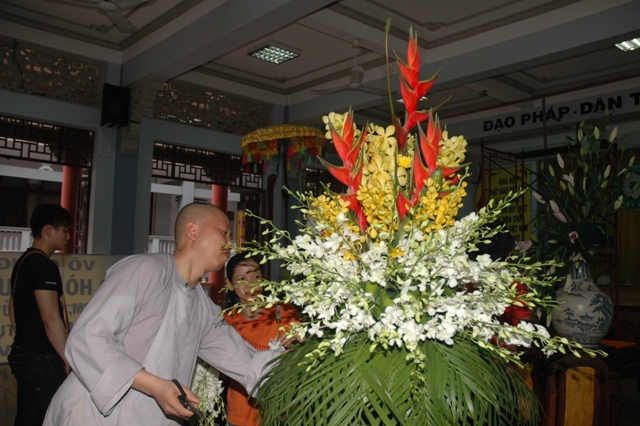 Lễ nhập kim quan Đại lão Hòa thượng Thích Từ Nhơn