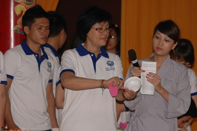Gieo Hạt Từ Tâm 14: Bảy đóa sen hồng