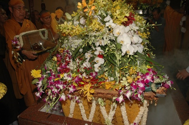 Chùm ảnh: Lễ trà tỳ nhục thân Đại lão HT. Thích Từ Nhơn