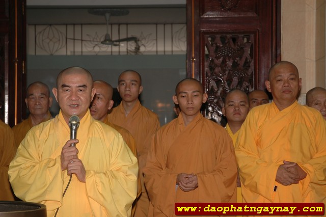 TP. HCM: Quan Âm Tu Viện cúng dường 13 trường hạ