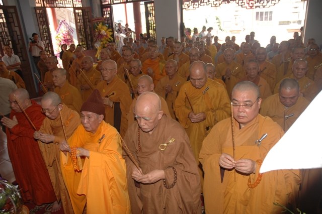 Chùm ảnh sáng ngày thứ 3 tang lễ: TW GHPGVN viếng giác linh ĐLHT. Thích Từ Nhơn