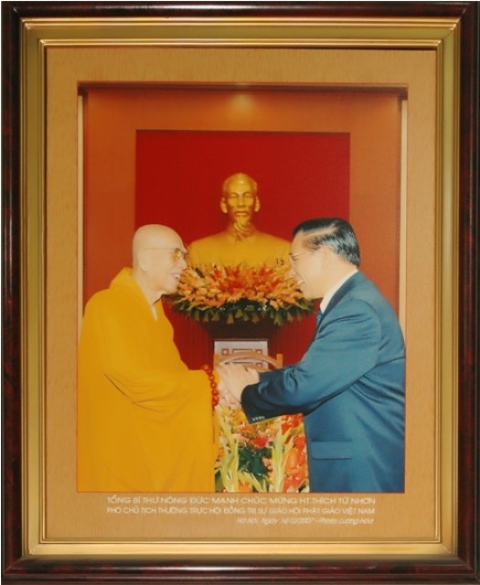 Cung nghinh xá lợi Đại lão Hòa thượng Thích Từ Nhơn về chùa Việt Nam Quốc Tự