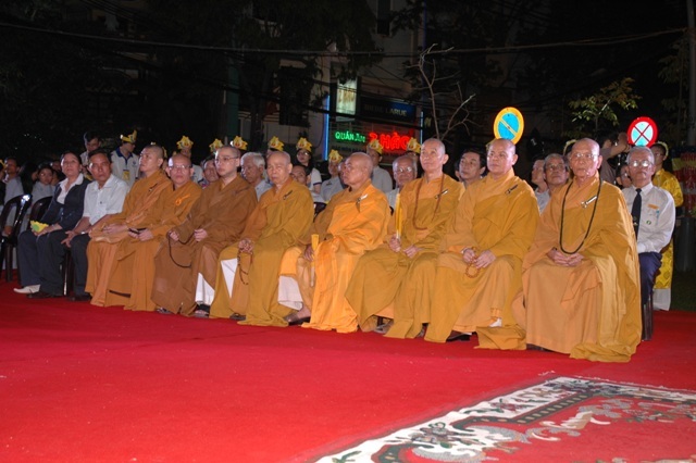 TP. HCM: Tỏa sáng thất liên đăng