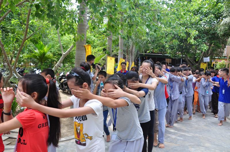Trại hè sinh hoạt Phật pháp thanh thiếu niên tại chùa Đà Liễu - ngày thứ 2