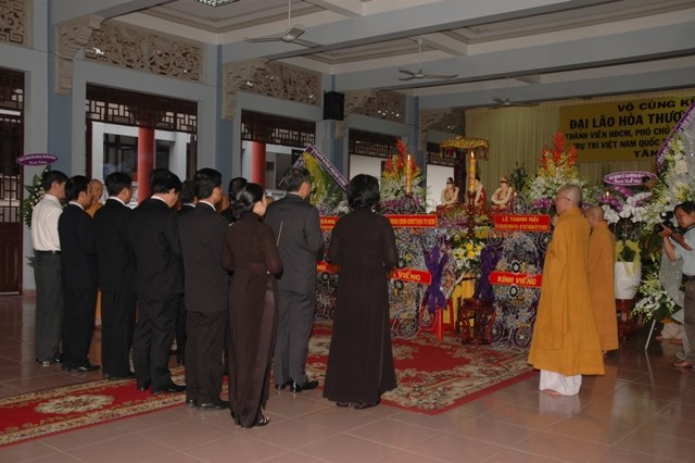 TP. HCM: Các phái đoàn viếng tang lê ĐLHT Thích Từ Nhơn ngày thứ nhất