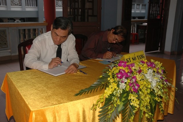 TP. HCM: Các phái đoàn viếng tang lê ĐLHT Thích Từ Nhơn ngày thứ nhất