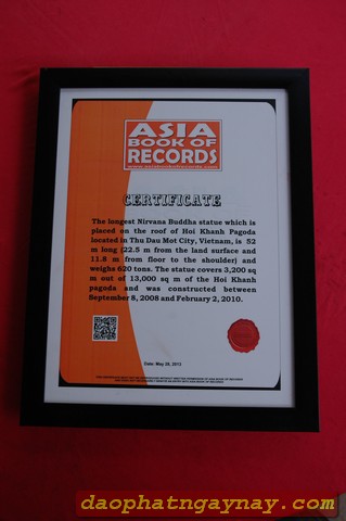 Bình Dương: Lễ đón nhận xác lập kỷ lục "Tượng Phật Nhập Niết Bàn Nằm Trên Mái Chùa Dài Nhất Châu Á"