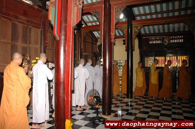 Chùm ảnh: Chư Tăng đang An cư tại trường hạ chùa Hội Khánh - Bình Dương