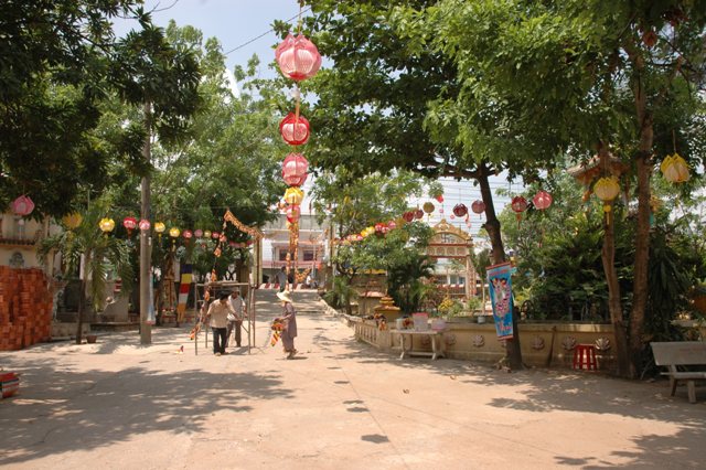 TP. HCM - Bình Dương: Khởi động mùa Phật đản PL 2557