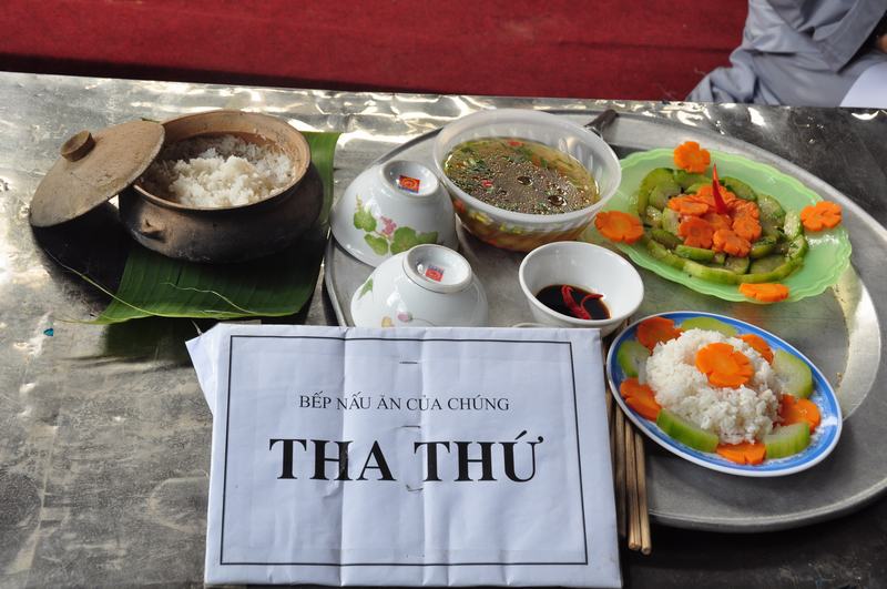 Trại hè sinh hoạt Phật pháp thanh thiếu niên tại chùa Đà Liễu - ngày thứ 2
