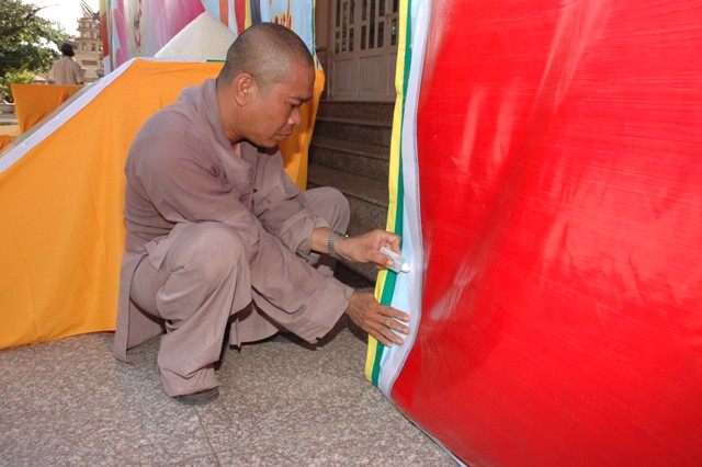 TP. HCM - Bình Dương: Khởi động mùa Phật đản PL 2557