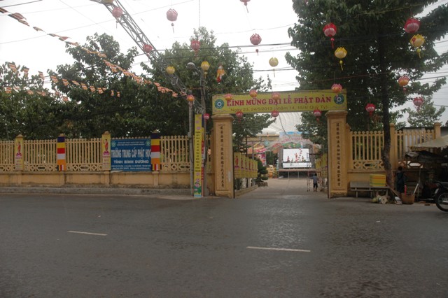 TP. HCM - Bình Dương: Khởi động mùa Phật đản PL 2557