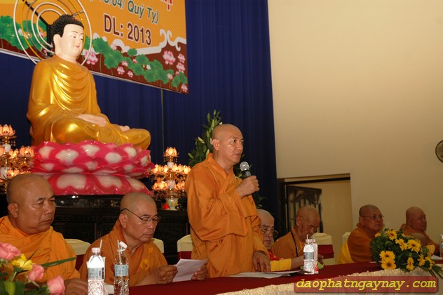 Bình Dương: Chào mừng Đại Lễ Phật Đản PL 2557 và khai hạ an cư