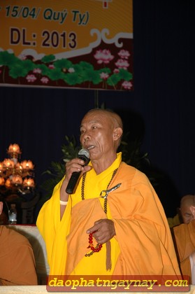 Bình Dương: Chào mừng Đại Lễ Phật Đản PL 2557 và khai hạ an cư