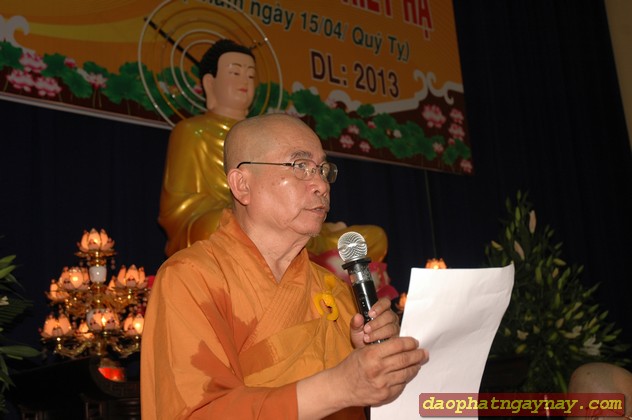 Bình Dương: Chào mừng Đại Lễ Phật Đản PL 2557 và khai hạ an cư