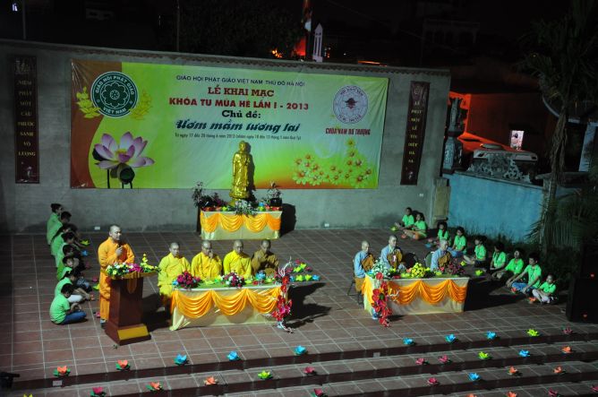 Hà Nội: Chùm ảnh đọng lại trong khóa tu mùa hè 2013 chùa Nam Du Thượng