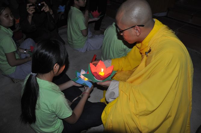 Hà Nội: Chùm ảnh đọng lại trong khóa tu mùa hè 2013 chùa Nam Du Thượng