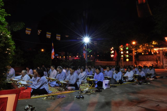 TP. HCM: Không khí Kính mừng Phật đản tại Thiền Viện Vạn Hạnh