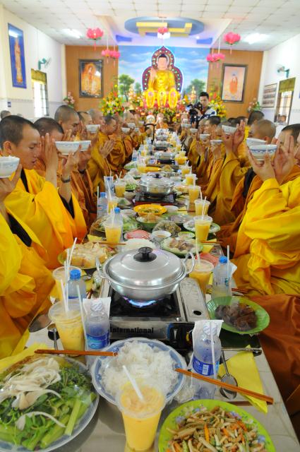TP. HCM: Tịnh viện Pháp Hạnh tạ đàn Dược Sư Thất Châu