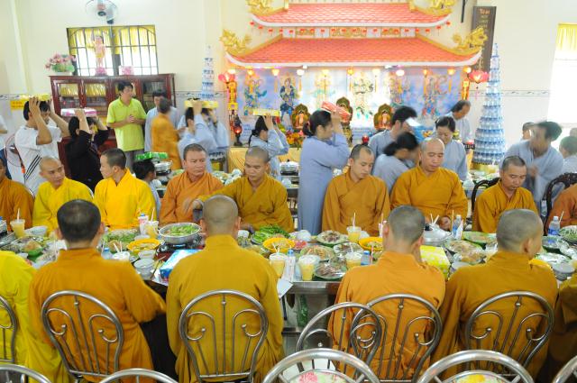 TP. HCM: Tịnh viện Pháp Hạnh tạ đàn Dược Sư Thất Châu