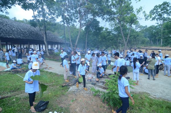 Buôn Mê: Bửa cơm yêu thương tại khóa tu Thiện Tài Đồng Tử