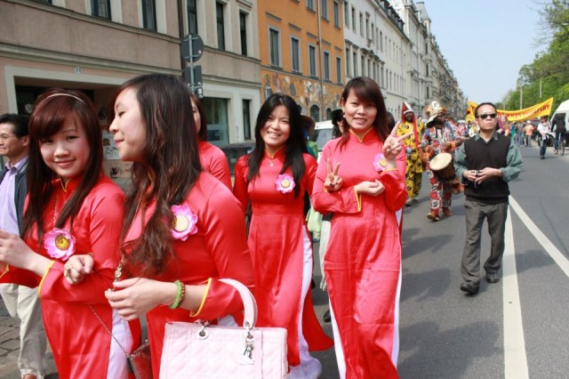 Đức: CLB Thanh thiếu niên Phật tử Giác Tuệ - Chúng tôi là người Việt Nam