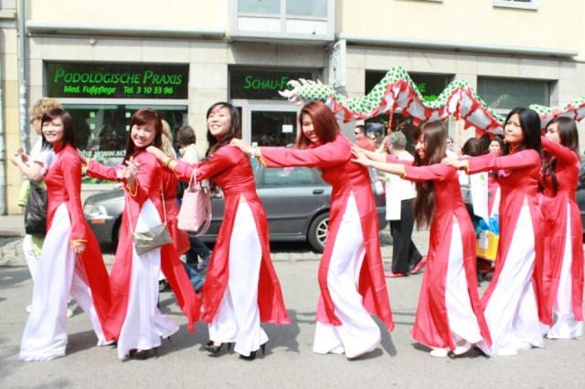 Đức: CLB Thanh thiếu niên Phật tử Giác Tuệ - Chúng tôi là người Việt Nam