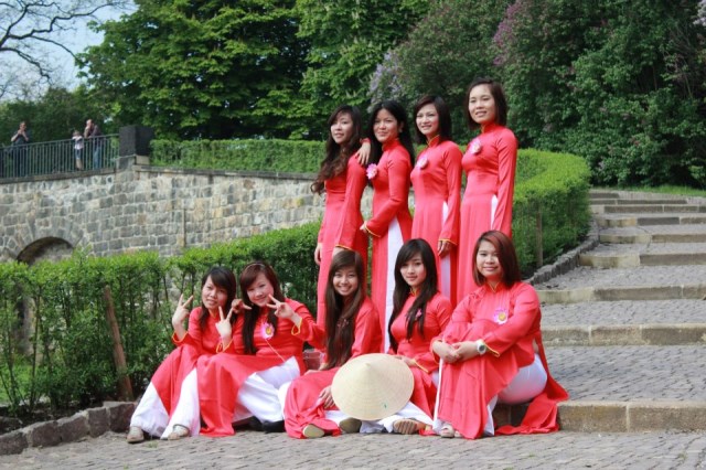 Đức: CLB Thanh thiếu niên Phật tử Giác Tuệ - Chúng tôi là người Việt Nam