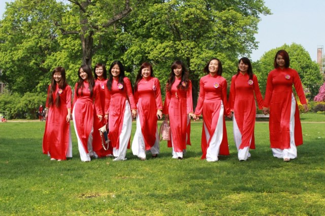 Đức: CLB Thanh thiếu niên Phật tử Giác Tuệ - Chúng tôi là người Việt Nam