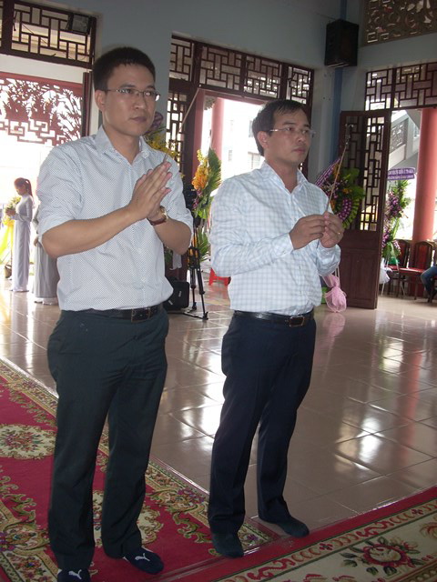 Hình ảnh viếng tang lễ HT. Thích Từ Nhơn buổi sáng ngày thứ hai
