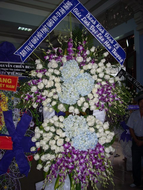 Hình ảnh viếng tang lễ HT. Thích Từ Nhơn buổi sáng ngày thứ hai