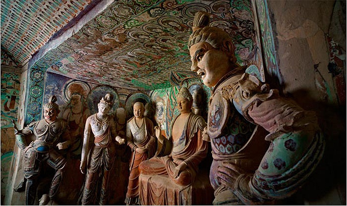 Kỳ thú hang Phật trên con đường tơ lụa