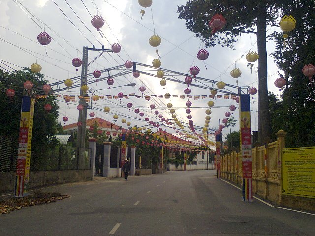 TP. HCM - Bình Dương: Khởi động mùa Phật đản PL 2557