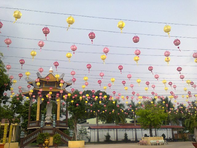 TP. HCM - Bình Dương: Khởi động mùa Phật đản PL 2557