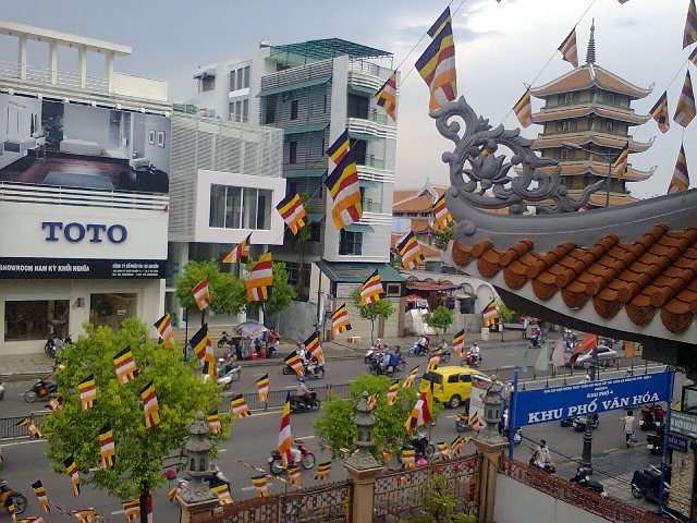 TP. HCM - Bình Dương: Khởi động mùa Phật đản PL 2557