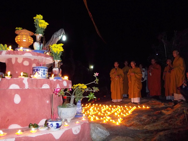 Khánh Hòa: Đại lễ cầu siêu anh hùng liệt sĩ tại chùa Từ Tôn - Hòn Đỏ, Nha Trang