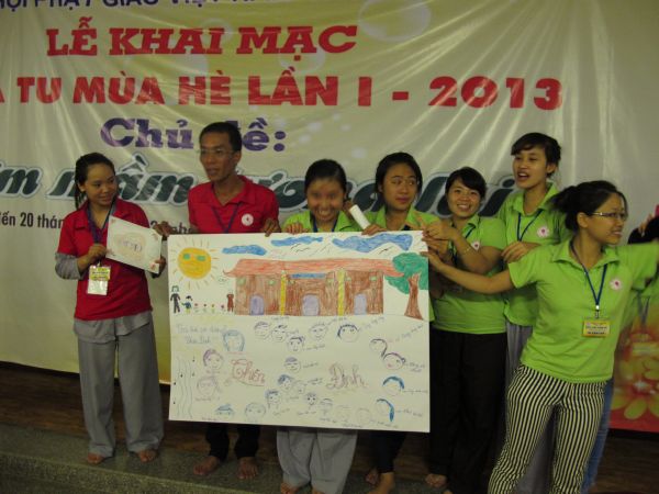 Hà Nội: Ngày đầu tiên khóa tu mùa hè tại chùa Nam Dư Thượng