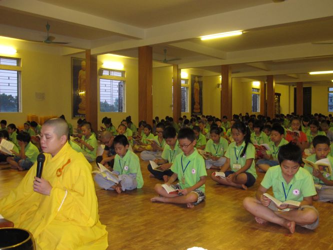 Hà Nội: Khóa tu chùa Nam Dư Thượng và hội thi tranh