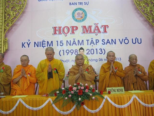 DAKLAK: Họp mặt Kỷ niệm 15 năm Tập san Vô Ưu (1998-2013)