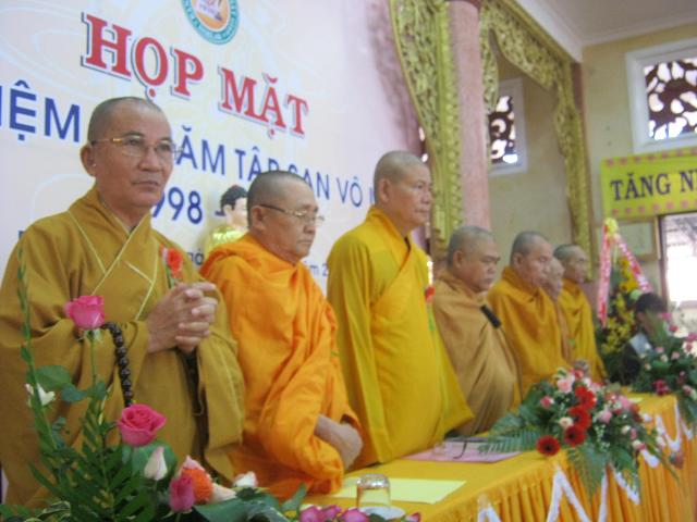 DAKLAK: Họp mặt Kỷ niệm 15 năm Tập san Vô Ưu (1998-2013)