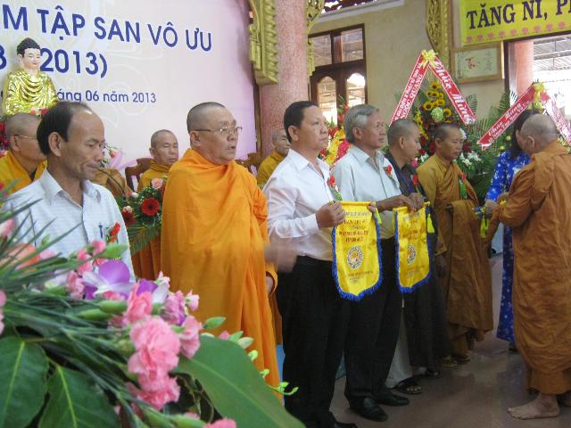 DAKLAK: Họp mặt Kỷ niệm 15 năm Tập san Vô Ưu (1998-2013)