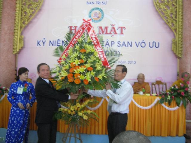 DAKLAK: Họp mặt Kỷ niệm 15 năm Tập san Vô Ưu (1998-2013)