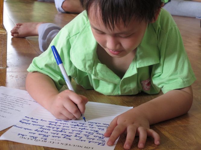 Hà Nội: Khóa tu chùa Nam Dư Thượng với chương trình cả nhà cùng vượt khó và viết lời kinh Phật