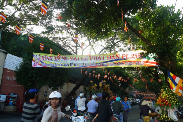 TP.HCM: Thiêng liêng đại lễ Phật đản tại chùa Phổ Quang