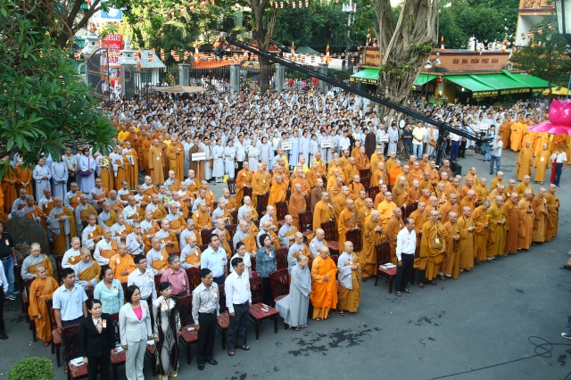 TP.HCM: Thiêng liêng đại lễ Phật đản tại chùa Phổ Quang