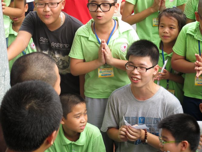 Hà Nội: Khóa tu chùa Nam Dư Thượng với chương trình cả nhà cùng vượt khó và viết lời kinh Phật
