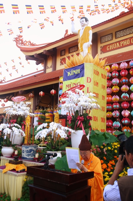 TP.HCM: Thiêng liêng đại lễ Phật đản tại chùa Phổ Quang