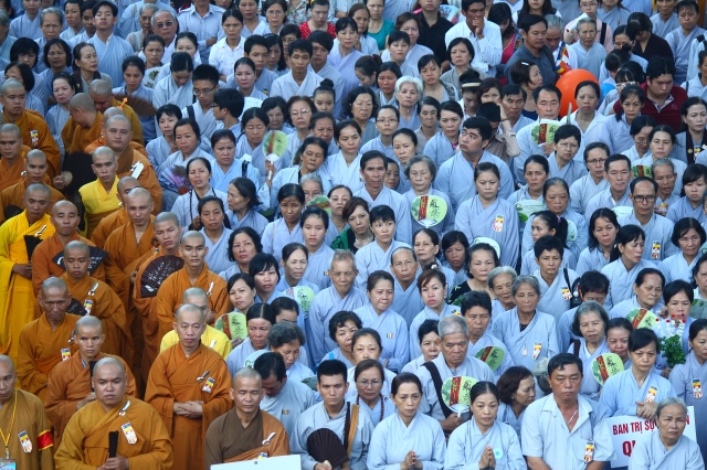 TP.HCM: Thiêng liêng đại lễ Phật đản tại chùa Phổ Quang